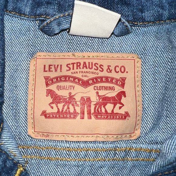 Levi’s Jacket Womens Medium Blue Denim Southwestern Accents Pockets - Picture 3 of 16